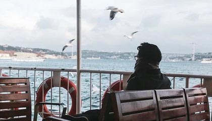 贺博生:黄金暴跌多单 原油今日行情最新操作建议