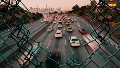 美国原油期货收涨约1.3%，英国天然气期货涨超4.3%