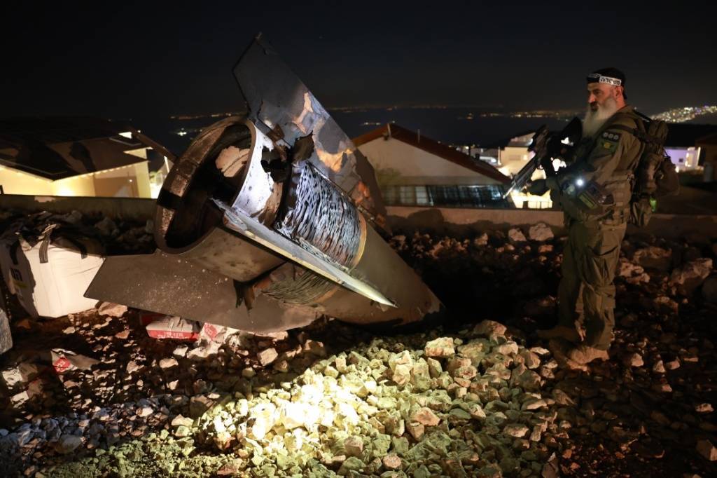 伊朗还想继续和美国谈判？专家：“打痛”以色列才有谈判底气