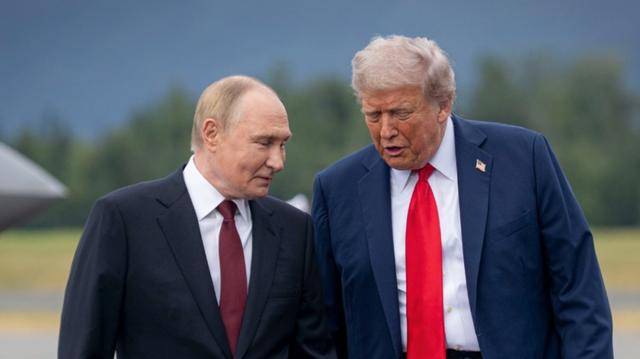 俄军温压弹焚城,普京想要速战速决!日澳积极谋划,10国想派兵