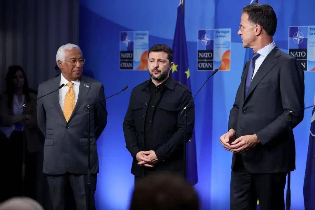 特朗普威胁对俄罗斯征收100%关税，却导致美国原油价格崩盘