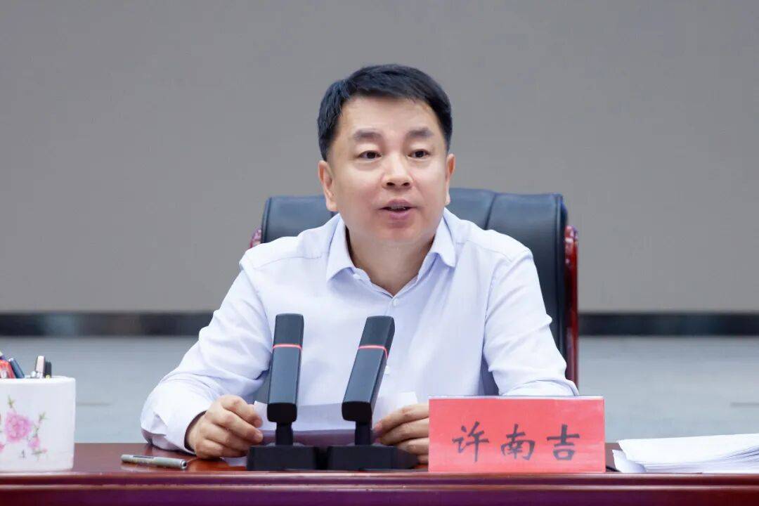 厦大法律系毕业的他,已任正厅级新职!曾长期在福建工作