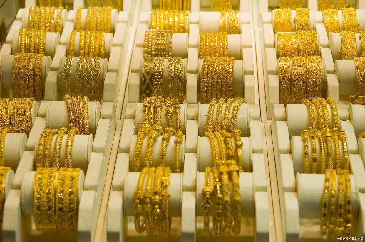 今日金价行情分析，黄金价格差异解析，买黄金如何选时机
